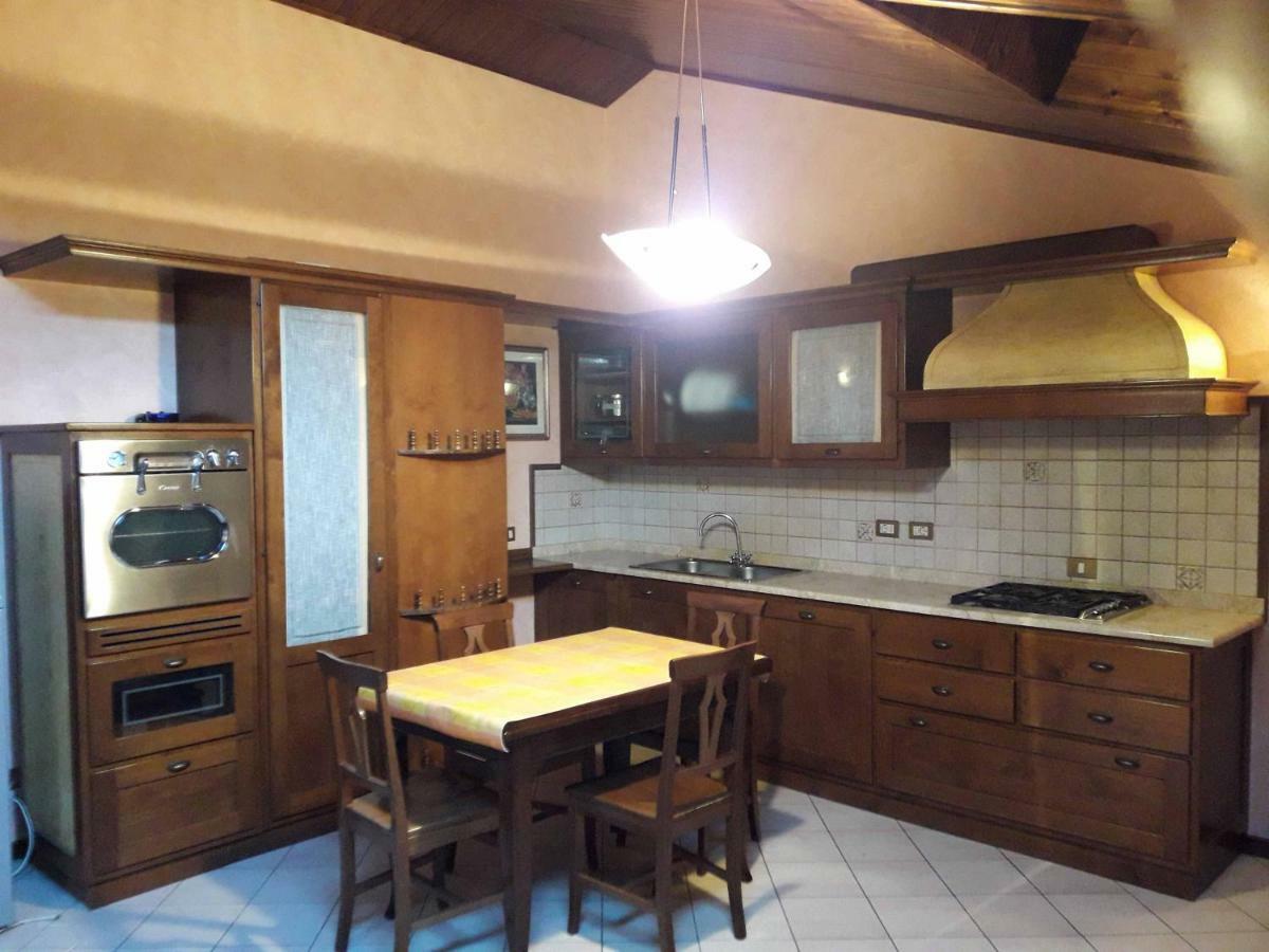 Poviglio  Appartamento In Piazza Umberto I A Poviglio מראה חיצוני תמונה